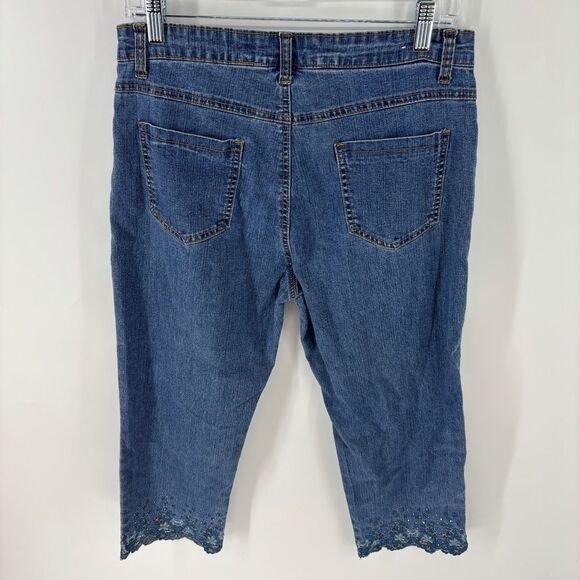 Vintage Denim Capri Women's Jeans with Lace and beaded Hem - Picture 4 of 4
